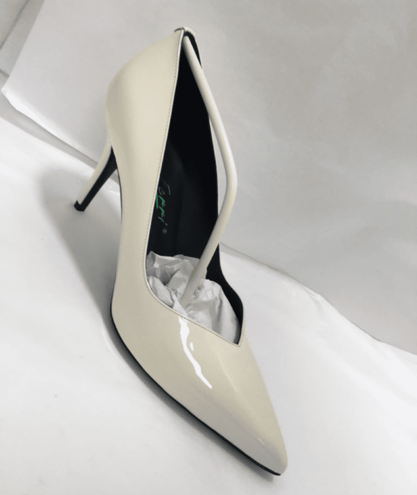 Diva Elegance – Talons de Luxe pour Femme Elegante