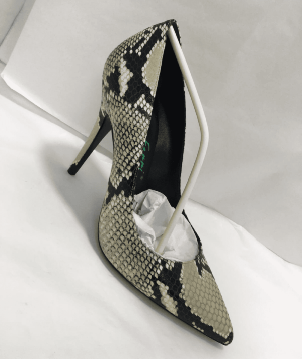 Diva Elegance – Talons de Luxe pour Femme Elegante – Image 3